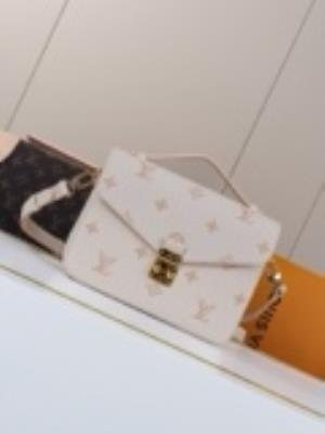wholesale quality louis vuitton m14977 pochette metis mm